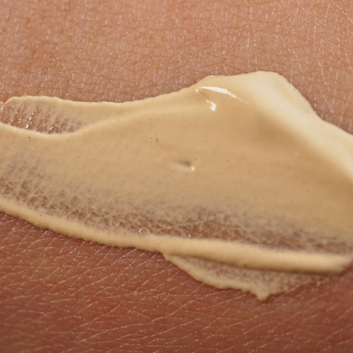 Airy Day: Golden Glow SPF50
