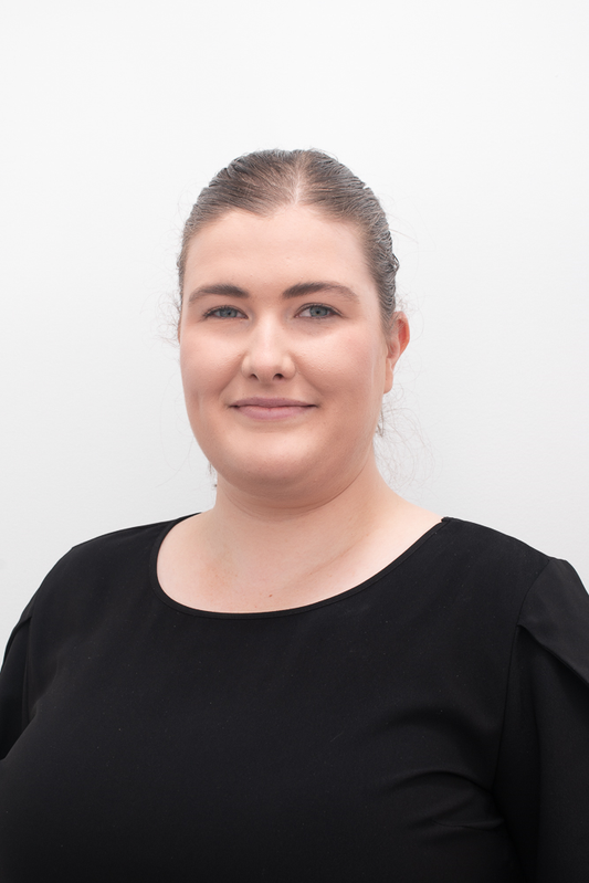 Get to know Eleanor - dermal clinician
